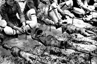 Ευζωνικά τάγματα και Πασχαλιάτικοι εορτασμοί