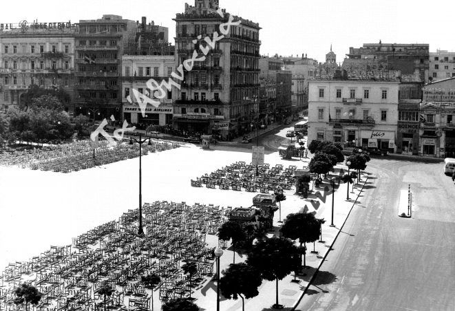 Σύνταγμα: Τεμάχισαν την πλατεία για διευκόλυνση της κυκλοφορίας