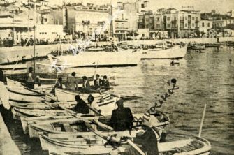 Θαλάσσιος περίπατος στο Πασαλιμάνι της δεκαετίας του 1950 με ένα ταλιράκι
