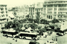 Οι αφετηρίες των  λεωφορείων στην πλατεία Κάνιγγος τη δεκαετία 1950