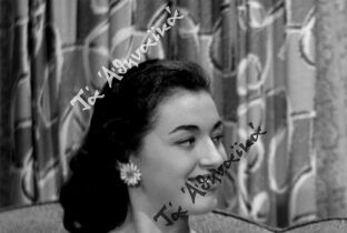 «Αδέκαροι αλλά ερωτευμένοι»: Ο έρωτας στην Αθήνα του ’50